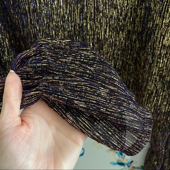 ✨SOLD!✨fun purple top 💜 - Picture 7 of 7